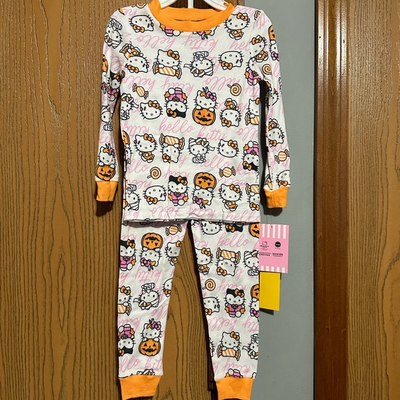 Halloween trick or treat candy Hello Kitty Pajamas - Picture 6 of 7